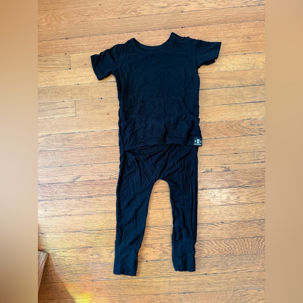 Ready Set Rompers (4) 12-24month - Picture 2 of 12